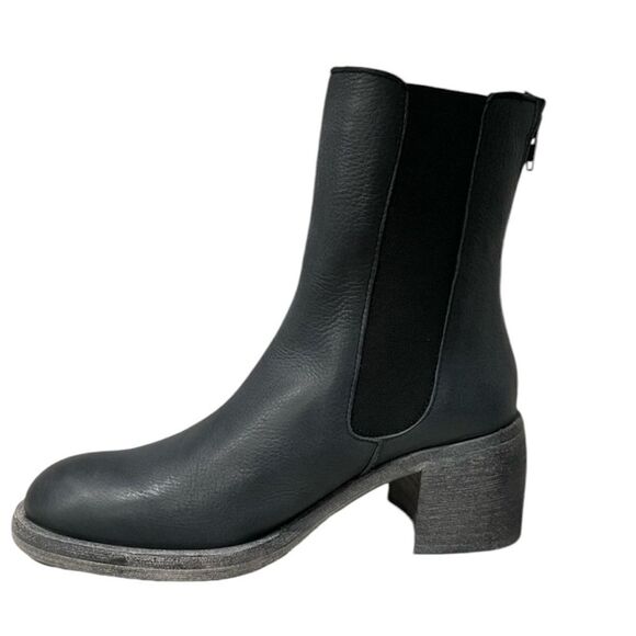 New! Free People Essential Chelsea Metallic Leather Boot
Black Sz 38 7.5 - Picture 6 of 9